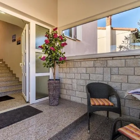 Apartamento In Mit Kleiner Terrasse *